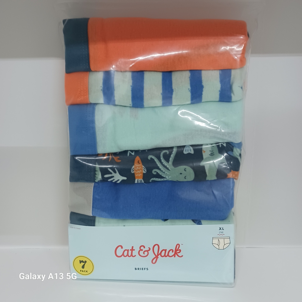 Cat & Jack Boys' Colorful Underwear Set